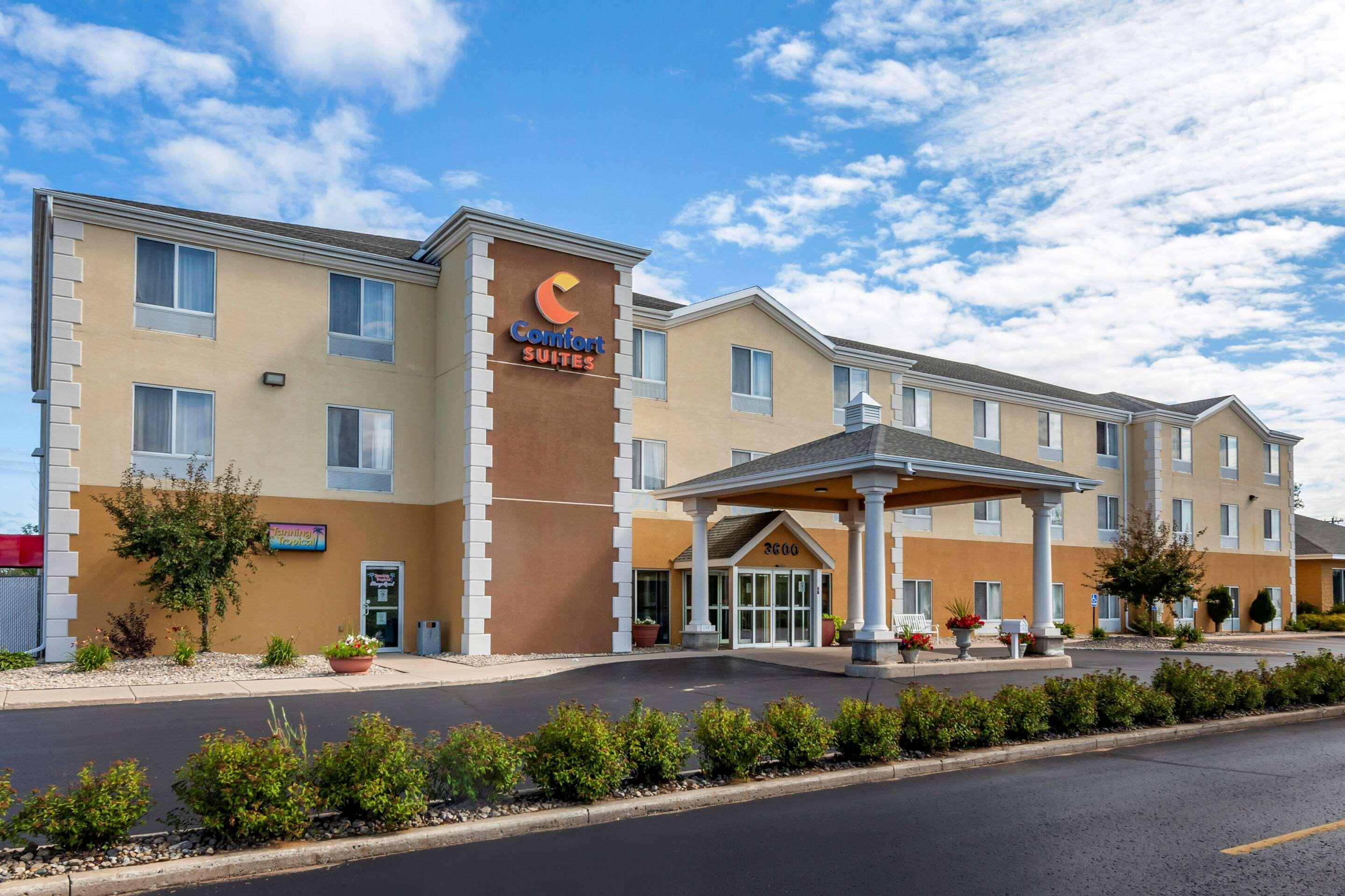 Comfort Suites Escanaba Exterior foto